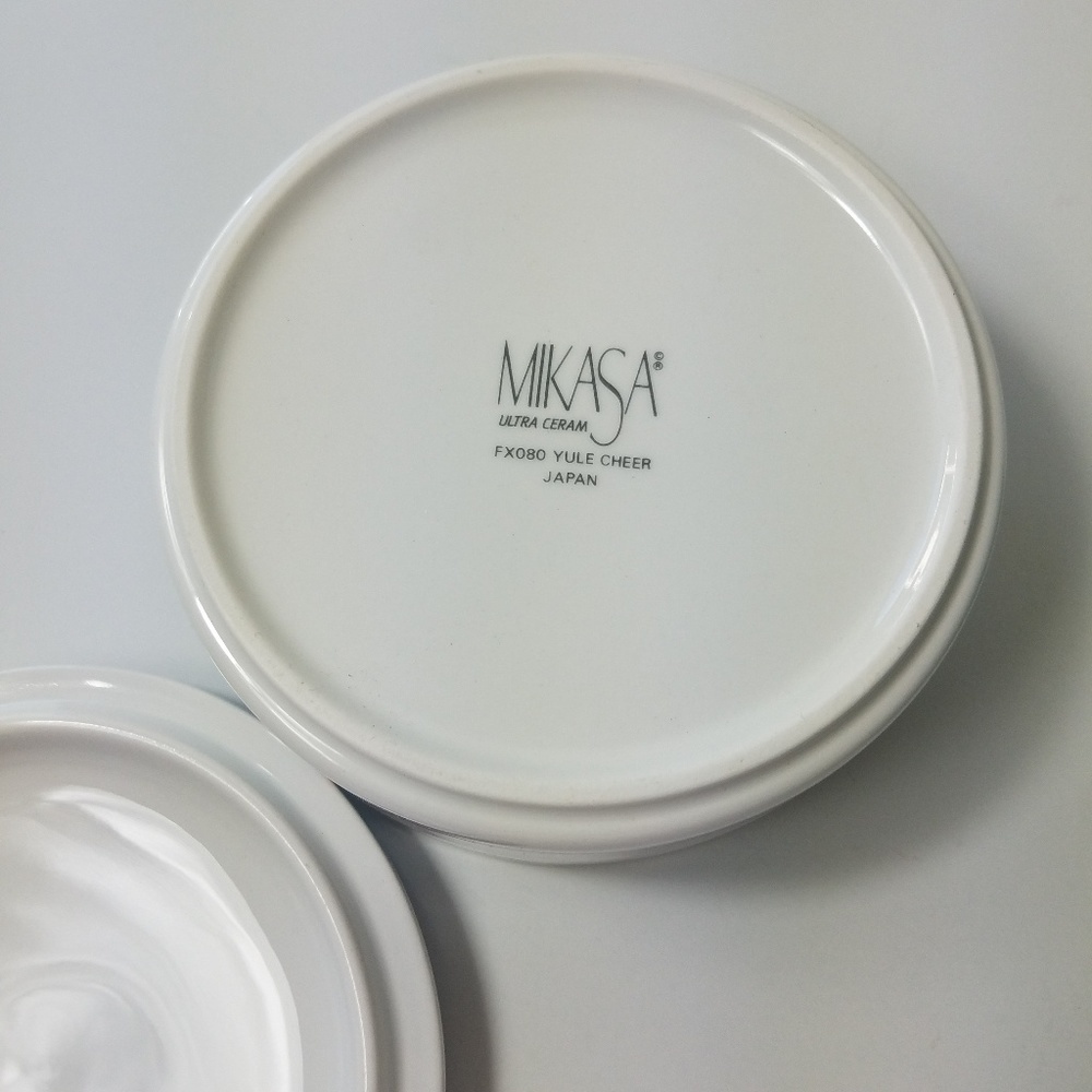 MIKASA HOLIDAY TRINKET BOX - Picture 6 of 7